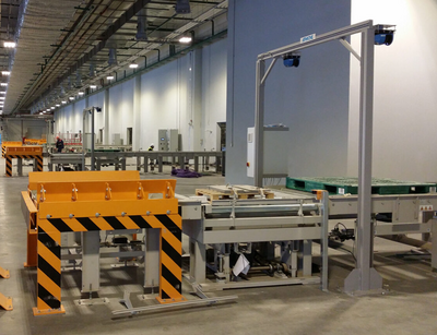 APACHE conveyor in einer Halle